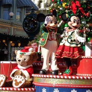 Disney Parks Christmas Day Parade