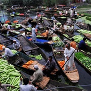 Srinigar Floating Markets