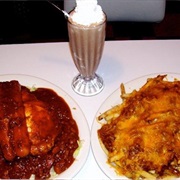Rockies Diner: 2 Lb Burger With Chili, Cheese,A Hot Dog, Chili Fries, Milkshake