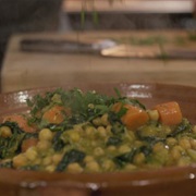 Stoofpot Van Kikkererwten Met Spinazie En Spaanse Picada