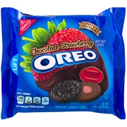 Chocolate Strawberry Oreos