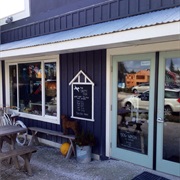 The Salty Dog Pet Store (Seabrook, WA)