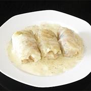 Stuffed Cabbage Leaves (Lahanodolmades)