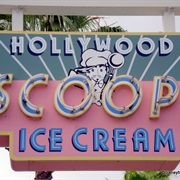 Hollywood Scoops