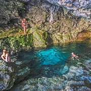 Bruce Peninsula Grotto, ON