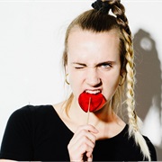 MØ