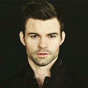 Daniel Gillies