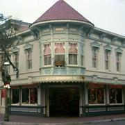 Hallmark Communication Center (1960-1985)