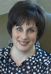 Susanna Kearsley (The Winter Sea)