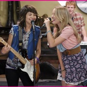 Somebody - Lemonade Mouth