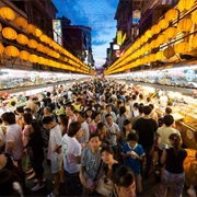 Try the Street Food in Taiwan