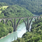 Viaduc De Longeray