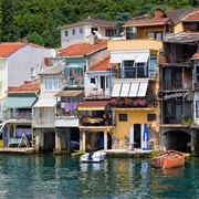 Anadolu Kavağı Village