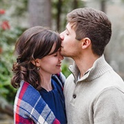 Kiss 25 Different Ways