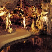 Hato Caves, Curacao