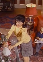 That Girl: "Christmas and the Hard-Luck Kid" (1966)