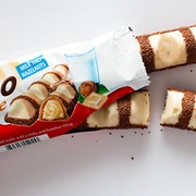 Kinder Bueno White