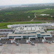 Bari Karol Wojtyła Airport (BRI)