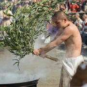 Fire-Walking Festival (Hiwatari-Sai), Mt. Takao
