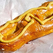Philadelphia Soft Pretzel With Mustard