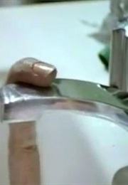 The Moving Finger (Monsters) (1991)