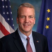 Dan Sullivan (R)