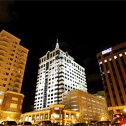 Virginia Beach 588,000