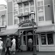 Wonderland Music Shop (1955-1956)