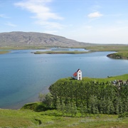 Lake Ulfjotsvatn