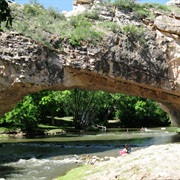 Ayres Natural Bridge Park, Wyoming