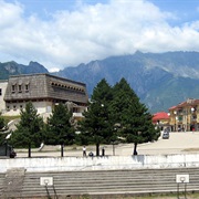 Bajram Curri, Albania