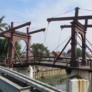 Kota Intan Bridge