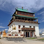 Gandantegchinlen Monastery
