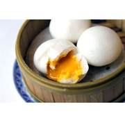 Liu Sha Bao (Salted Egg Yolk Custard Bun)