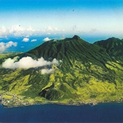 Saint Kitts and Nevis: Mount Liamuiga (3,793 Ft)