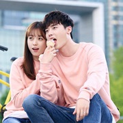 Lee Jong Suk & Han Hyo Joo