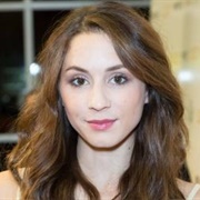 Troian Bellisario