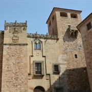 Palacio De Los Golfines De Abajo, Cáceres