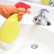 Remove Stain From Tub or Sink