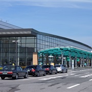 Hakodate Airport, Japan (HKD)