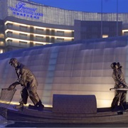 Fairmont Yangcheng Lake (Kunshan, China)