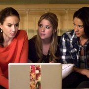 Pretty Little Liars Season 1 Episode 17 the New Normal