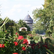 Jardin Botanique De La Perrine, Laval