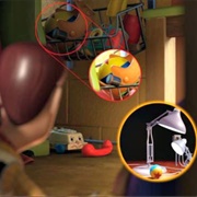 Toy Story 3 (Chatter Telephone)