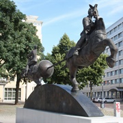 Otto Von Guericke Statue