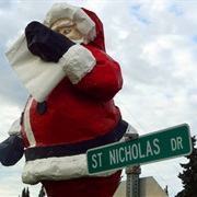 World's Largest Santa Claus, North Pole, AK