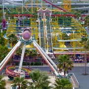 Wild Mouse (Left) (Nagashima Spa Land, Japan)