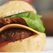 Cheeseburger Met Bacon En Verse Ketchup