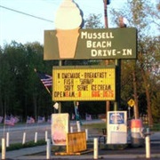 Mussel Beach Drive In, Bay City