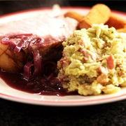 Varkenskroon Met Savooikool, Spekjes En Sjalottenjus